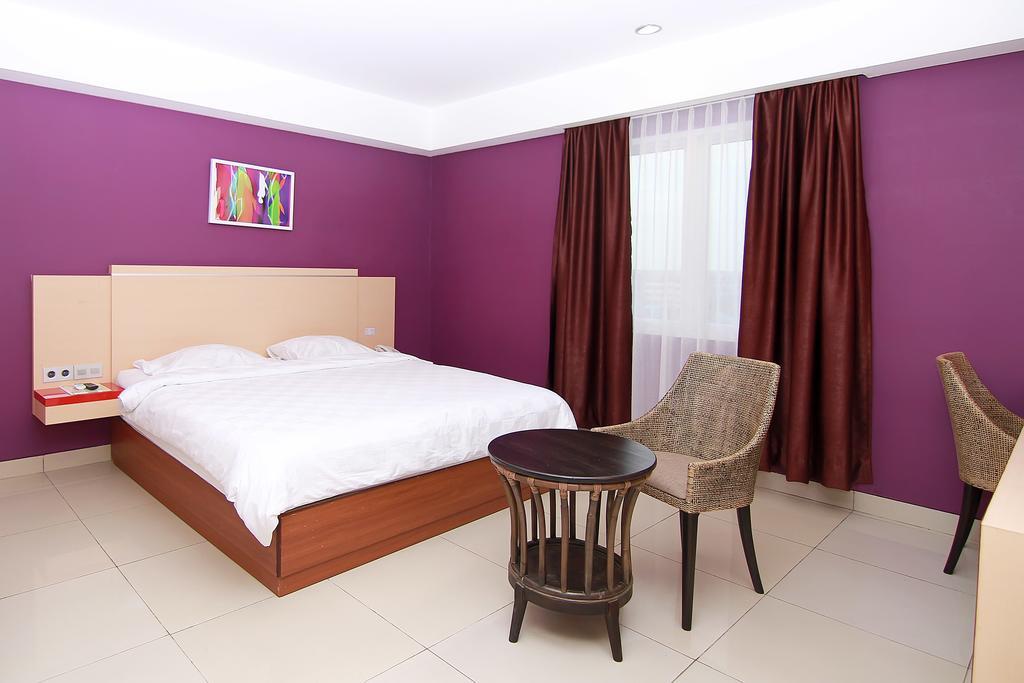 Borneo Hotel Pontianak Room photo